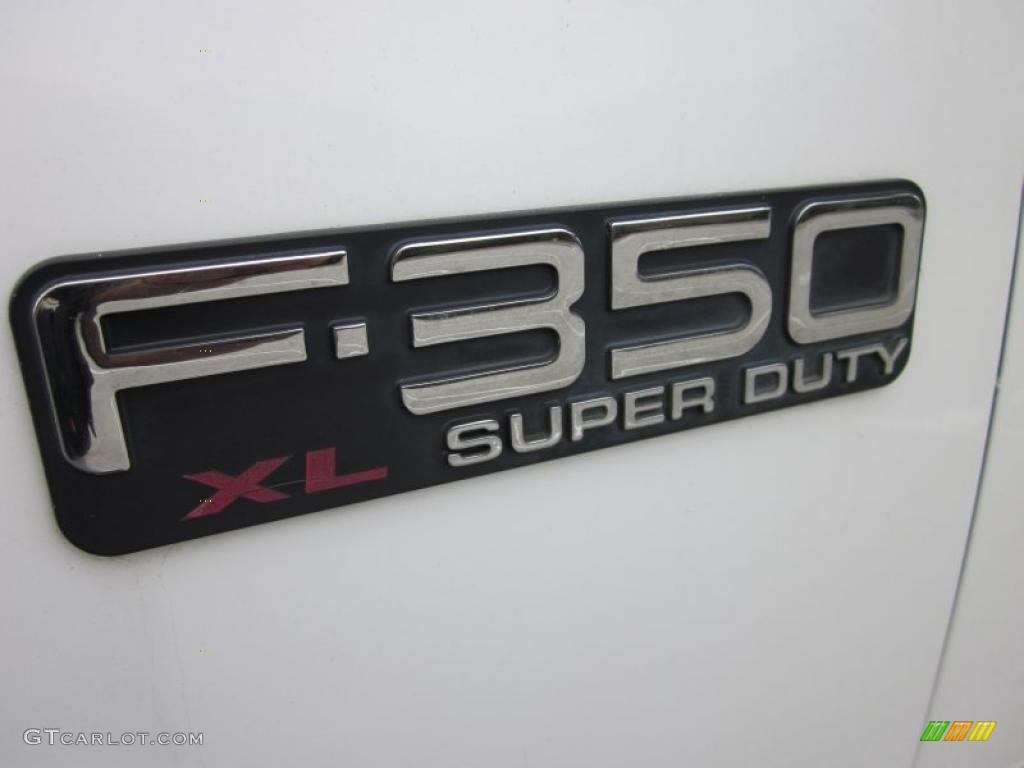 2003 Ford F350 Super Duty XL SuperCab Marks and Logos Photo #42380215