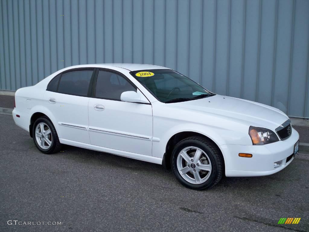 2004 Verona LX - Absolute White / Gray photo #1