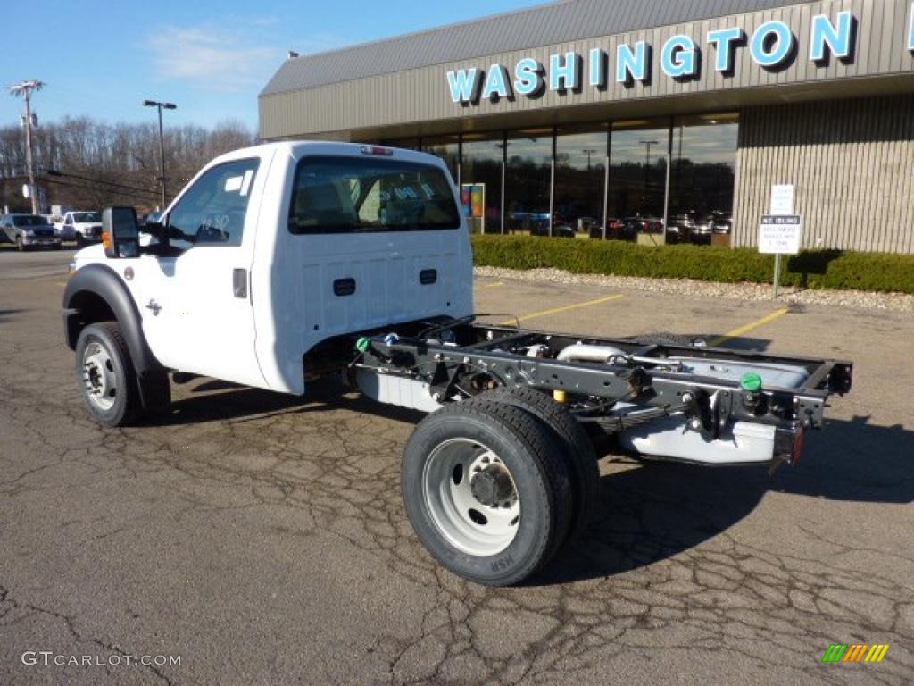 2011 F450 Super Duty XL Regular Cab 4x4 Chassis - Oxford White / Steel photo #2