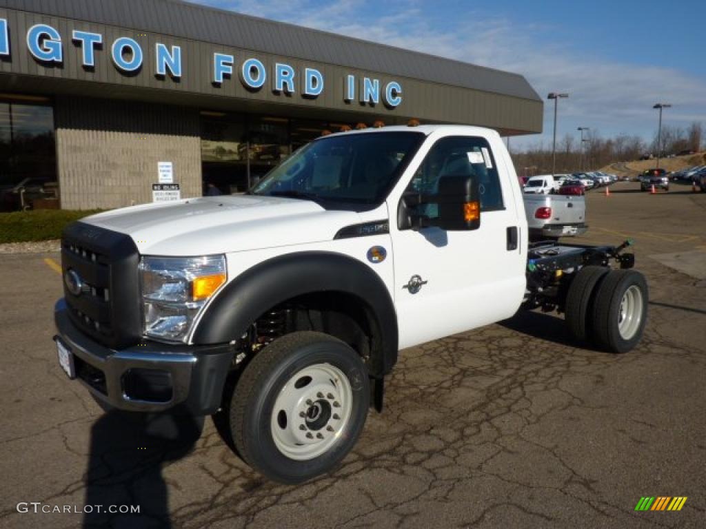 2011 F450 Super Duty XL Regular Cab 4x4 Chassis - Oxford White / Steel photo #8