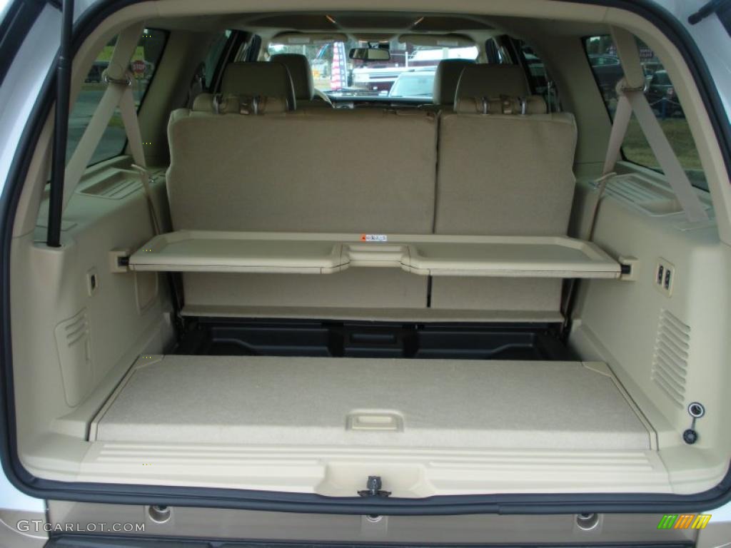 2011 Ford Expedition EL XLT Trunk Photo #42386567