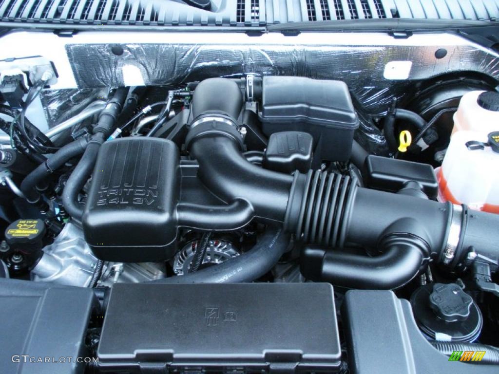2011 Ford Expedition EL XLT 5.4 Liter SOHC 24-Valve Flex-Fuel V8 Engine Photo #42386583