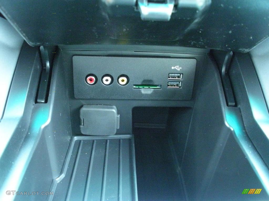 2011 Ford Explorer Limited 4WD Controls Photo #42386823