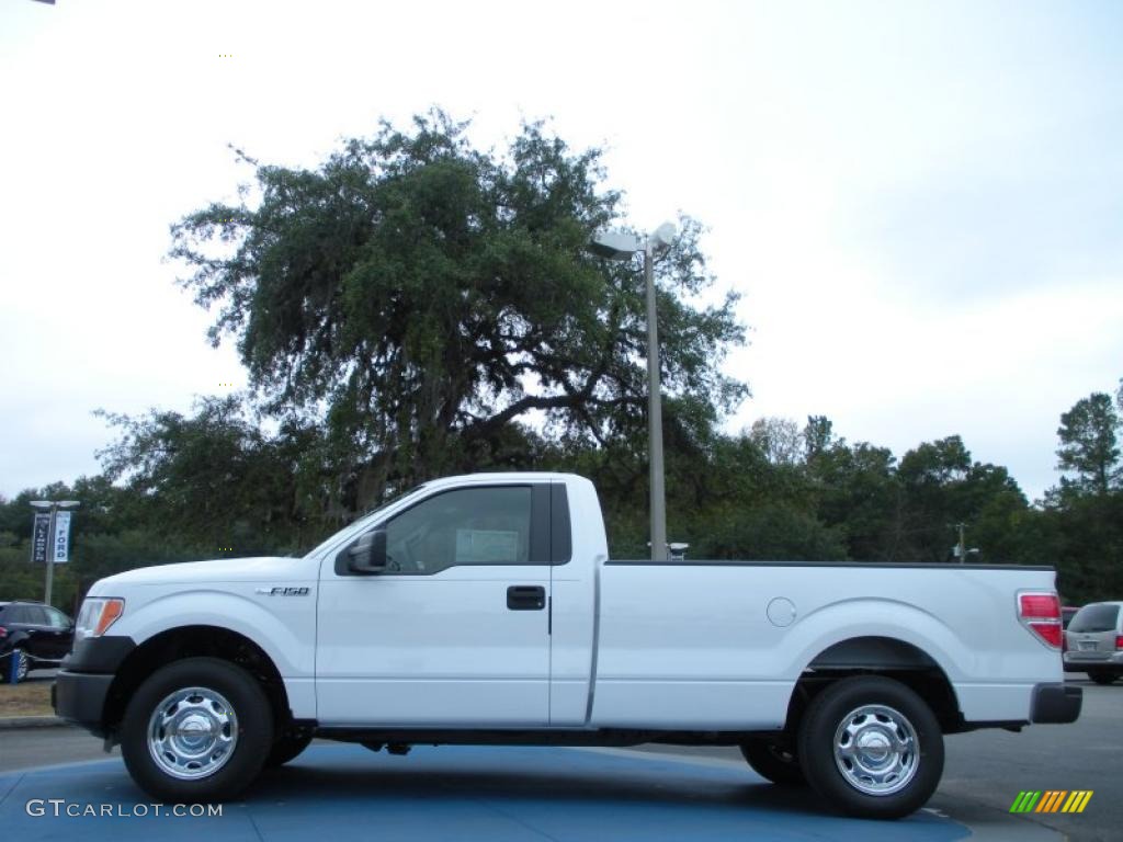 Oxford White 2011 Ford F150 XL Regular Cab Exterior Photo #42386935