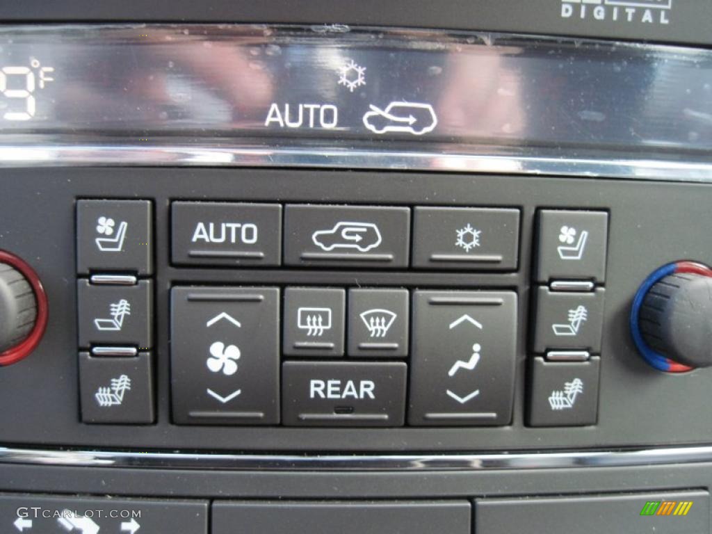 2011 Cadillac Escalade Luxury AWD Controls Photo #42389376