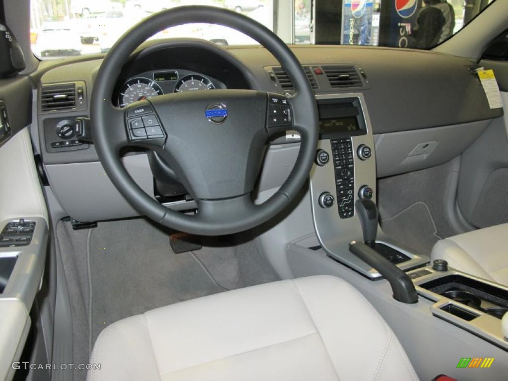 Dalaro Quartz T-Tec Interior 2011 Volvo S40 T5 Photo #42389991