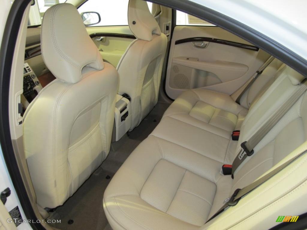Sandstone Beige Interior 2011 Volvo S80 3.2 Photo #42390327