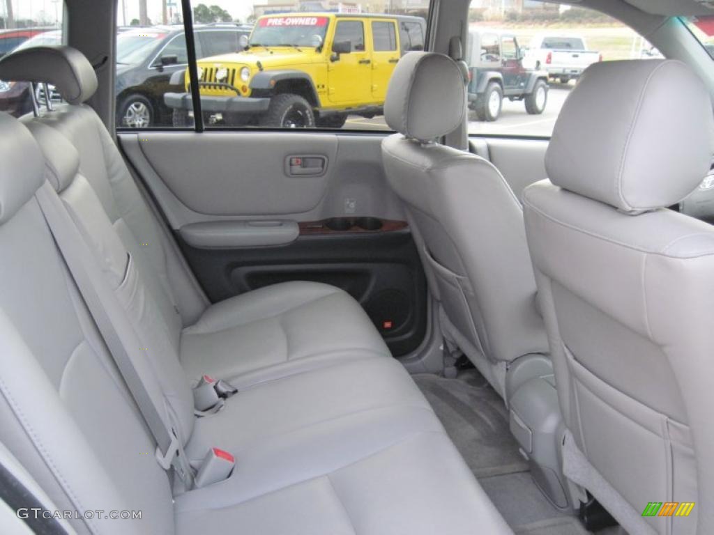 Ash Interior 2004 Toyota Highlander V6 Photo #42390623