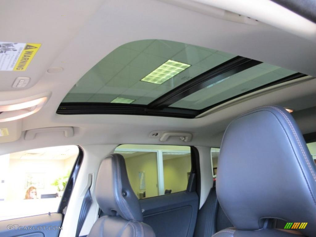 2011 Volvo XC60 T6 AWD Sunroof Photo #42392131