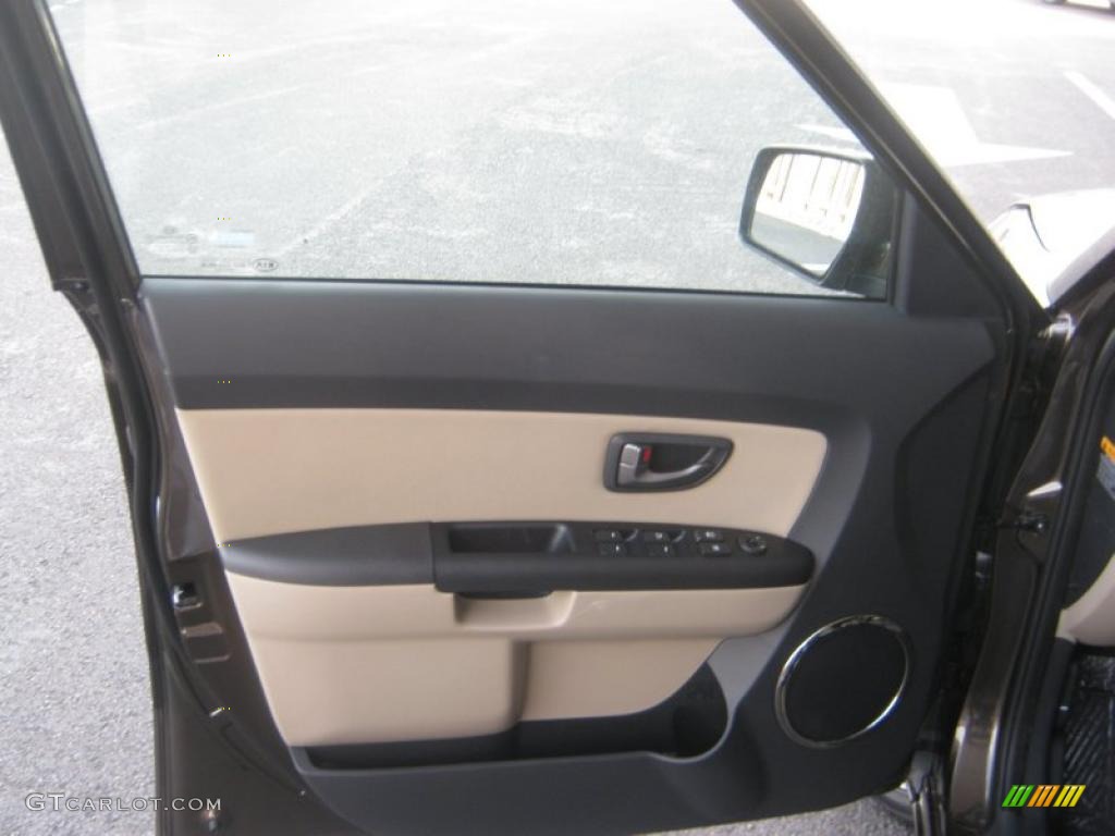 2011 Kia Soul ! Sand/Black Premium Leather Door Panel Photo #42392655
