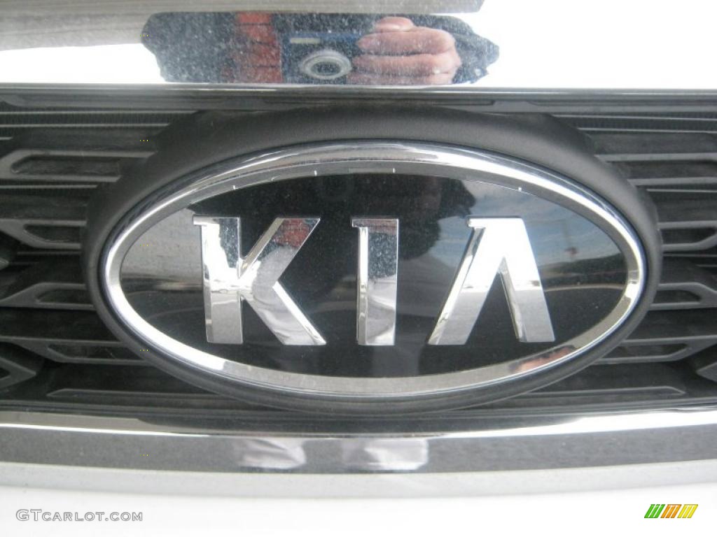 2011 Kia Sedona EX Marks and Logos Photo #42393601