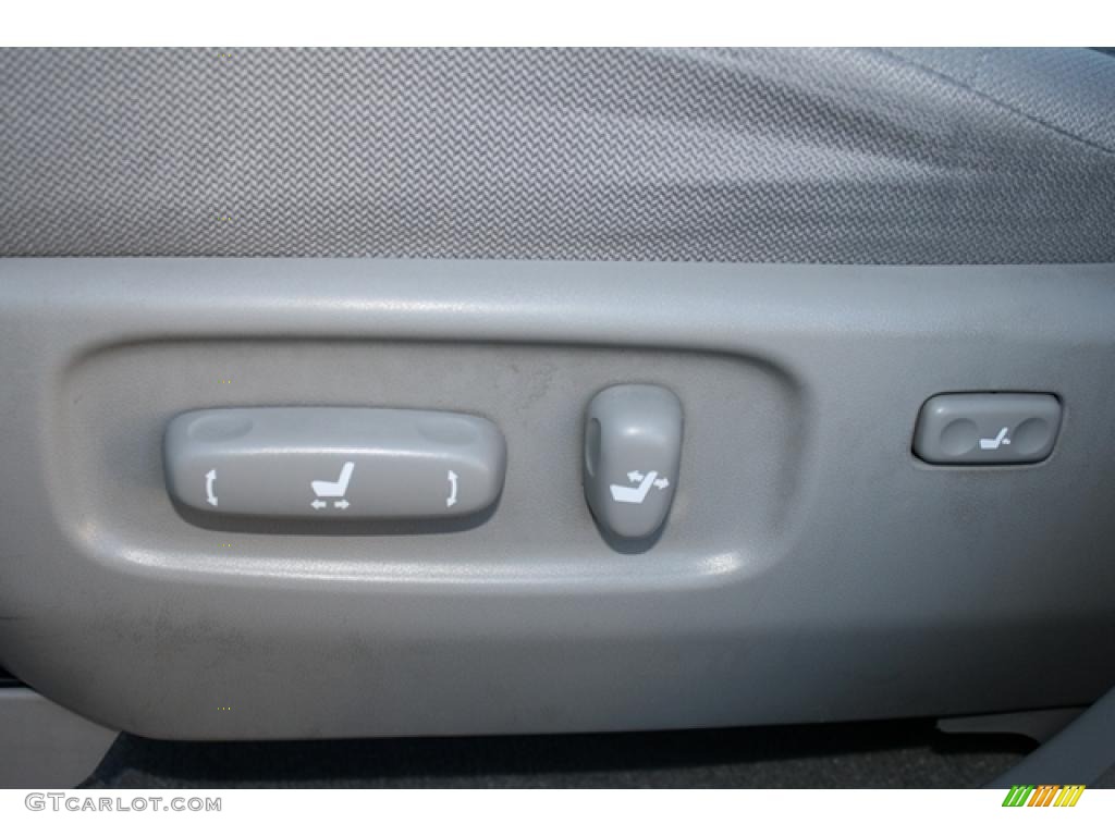 2007 Highlander Hybrid 4WD - Millenium Silver Metallic / Ash Gray photo #26