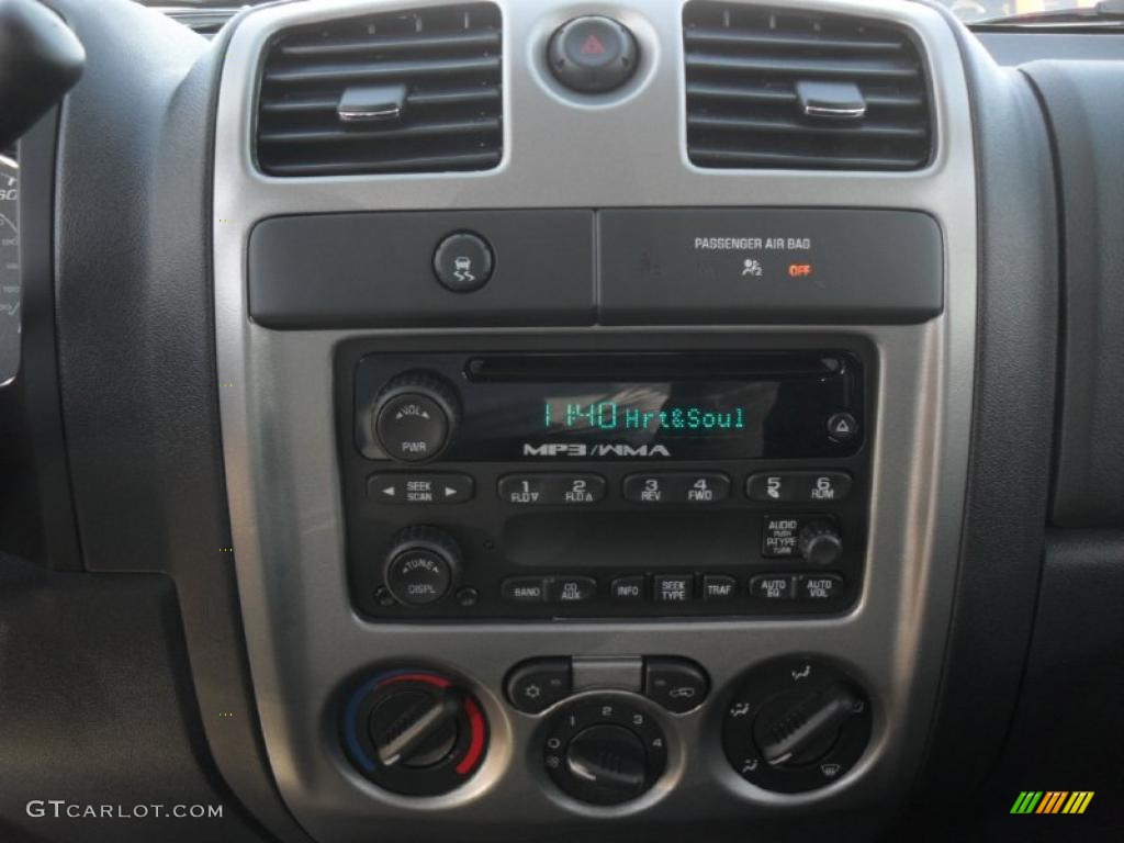 2011 Chevrolet Colorado LT Crew Cab Controls Photo #42397511