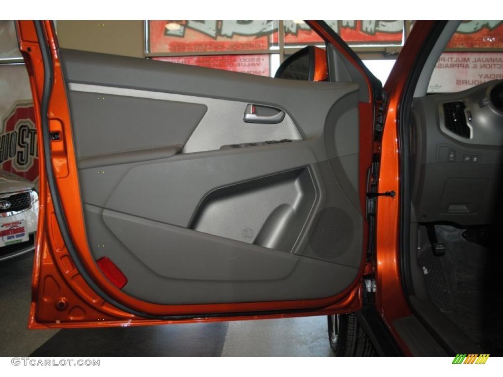 2011 Kia Sportage EX Alpine Gray Door Panel Photo #42397719
