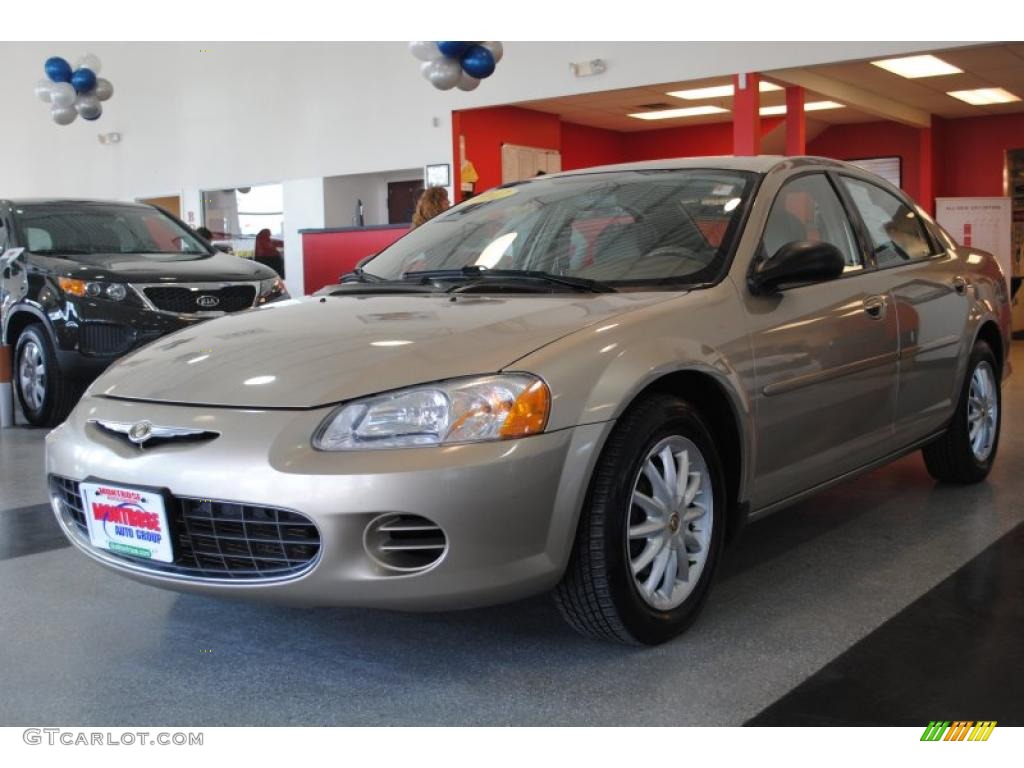 2002 Sebring LX Sedan - Light Almond Pearl Metallic / Sandstone photo #2