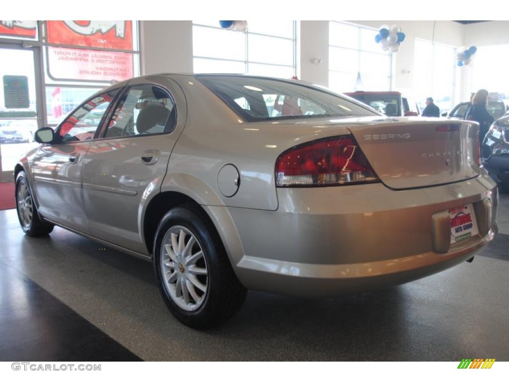 2002 Sebring LX Sedan - Light Almond Pearl Metallic / Sandstone photo #4