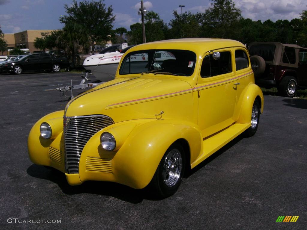 1939 Master 85 Hot Rod Sedan - Yellow / Gray photo #1