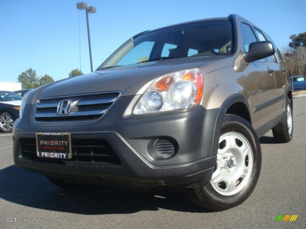 2006 CR-V LX - Sahara Sand Metallic / Ivory photo #1