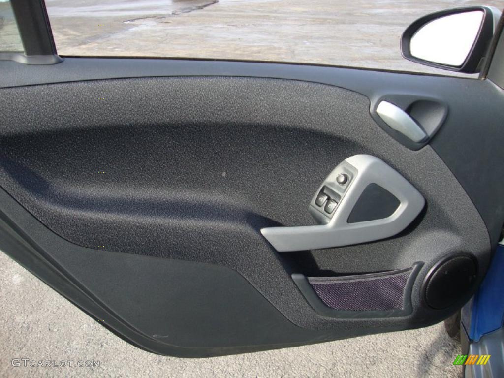 2009 Smart fortwo passion coupe Design Black Door Panel Photo #42404043