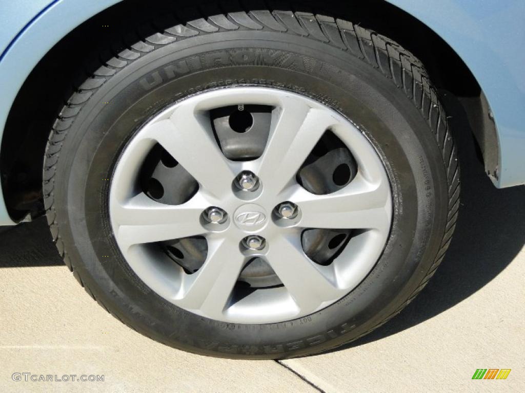 2009 Hyundai Accent GLS 4 Door Wheel Photo #42405911