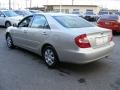 Lunar Mist Metallic - Camry LE Photo No. 5