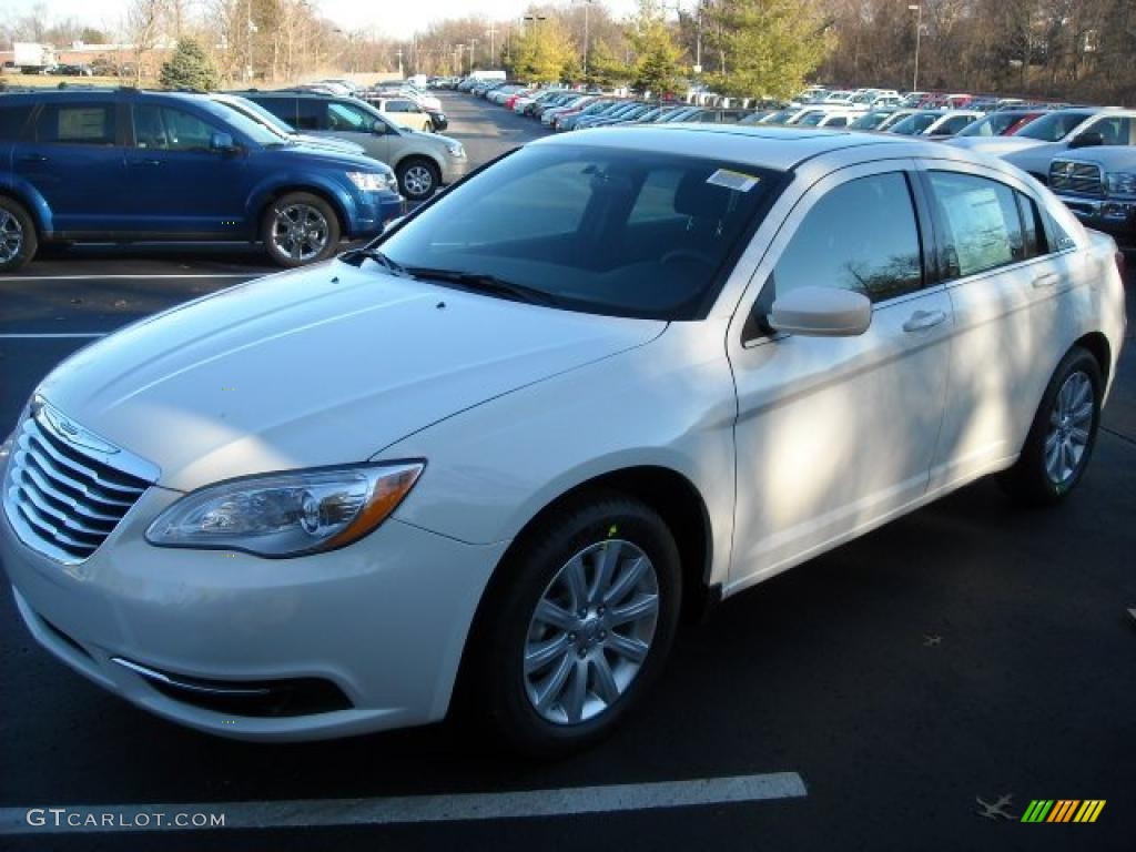 Stone White Chrysler 200