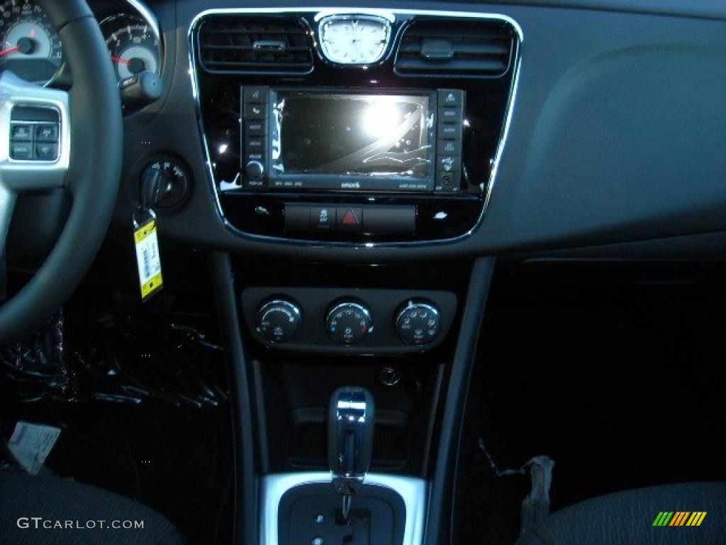 2011 Chrysler 200 Touring Controls Photo #42411728