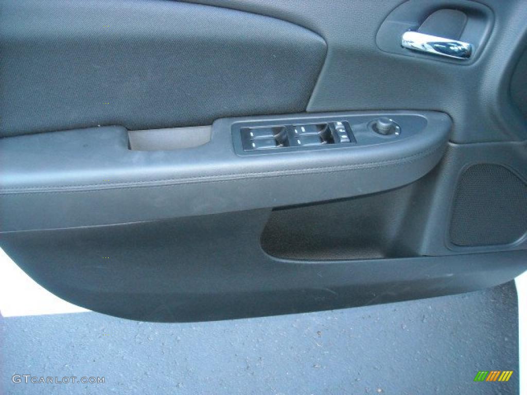 2011 Chrysler 200 Touring Black Door Panel Photo #42411964