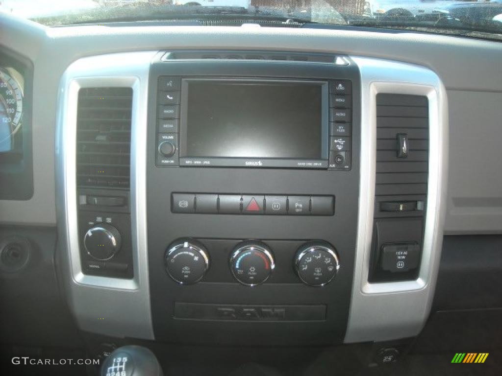 2011 Dodge Ram 2500 HD Big Horn Crew Cab 4x4 Dually Controls Photo #42412648