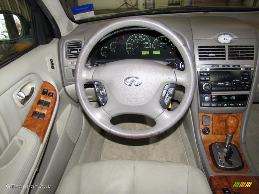 2003 Infiniti I 35 Willow Dashboard Photo #42412808