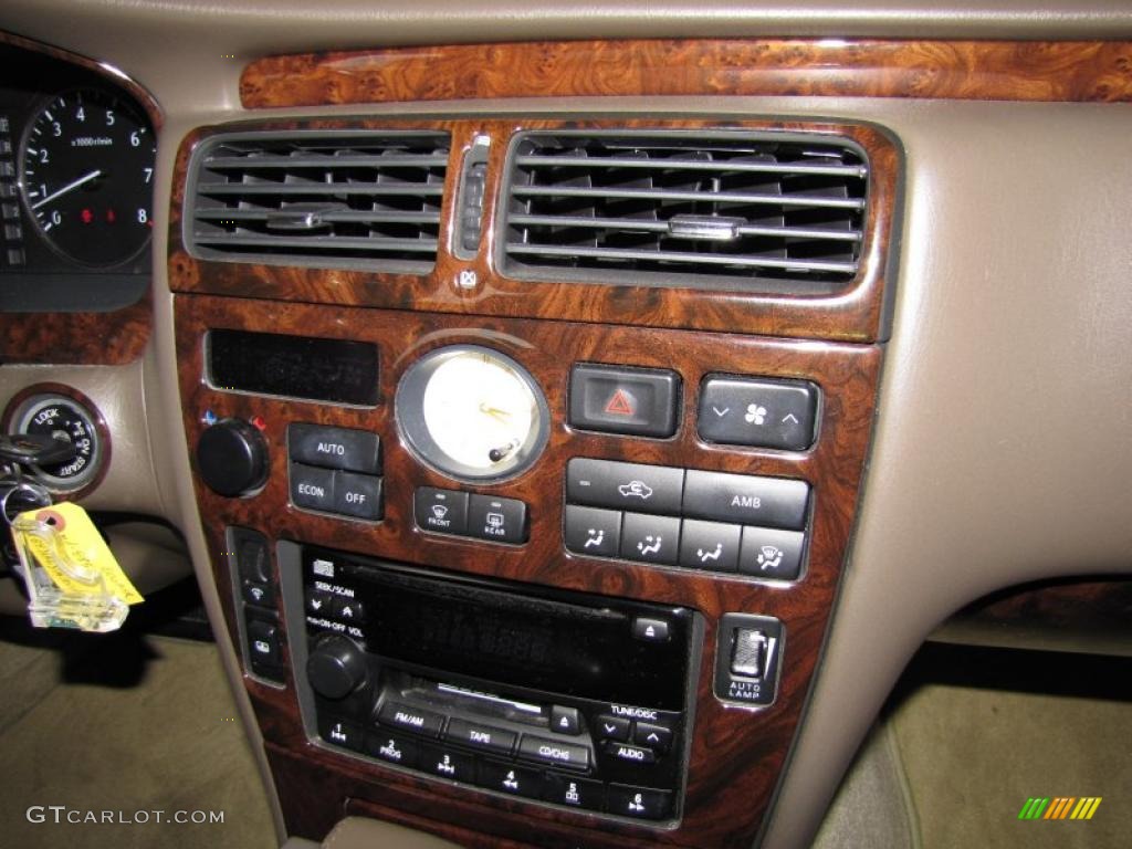 2000 Infiniti Q 45 Controls Photos