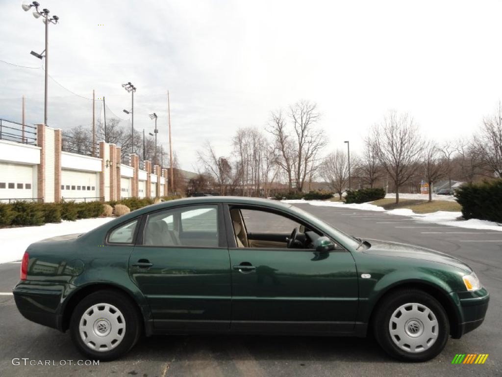 2001 Passat GLS Sedan - Pine Green Metallic / Beige photo #7