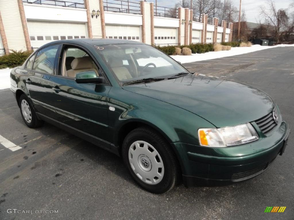 2001 Passat GLS Sedan - Pine Green Metallic / Beige photo #8
