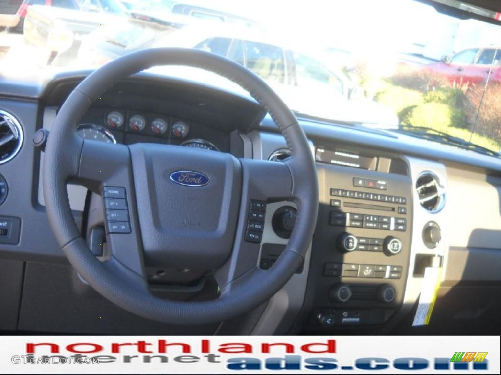 2010 F150 XLT SuperCab 4x4 - Red Candy Metallic / Medium Stone photo #14