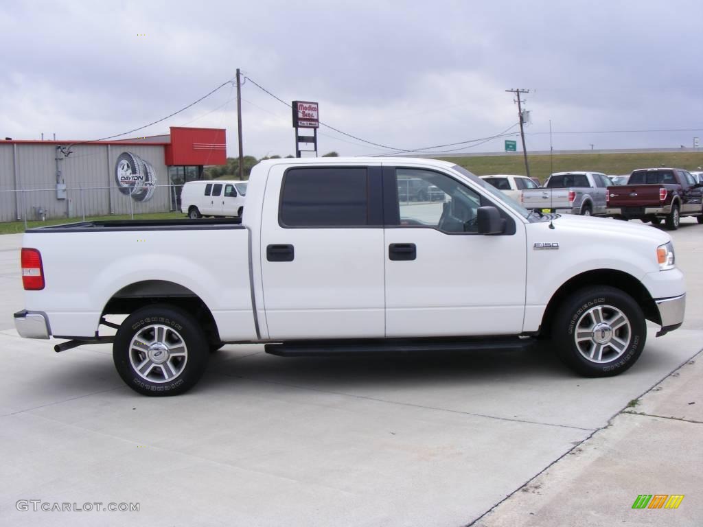 2006 F150 XLT SuperCrew - Oxford White / Medium/Dark Flint photo #5