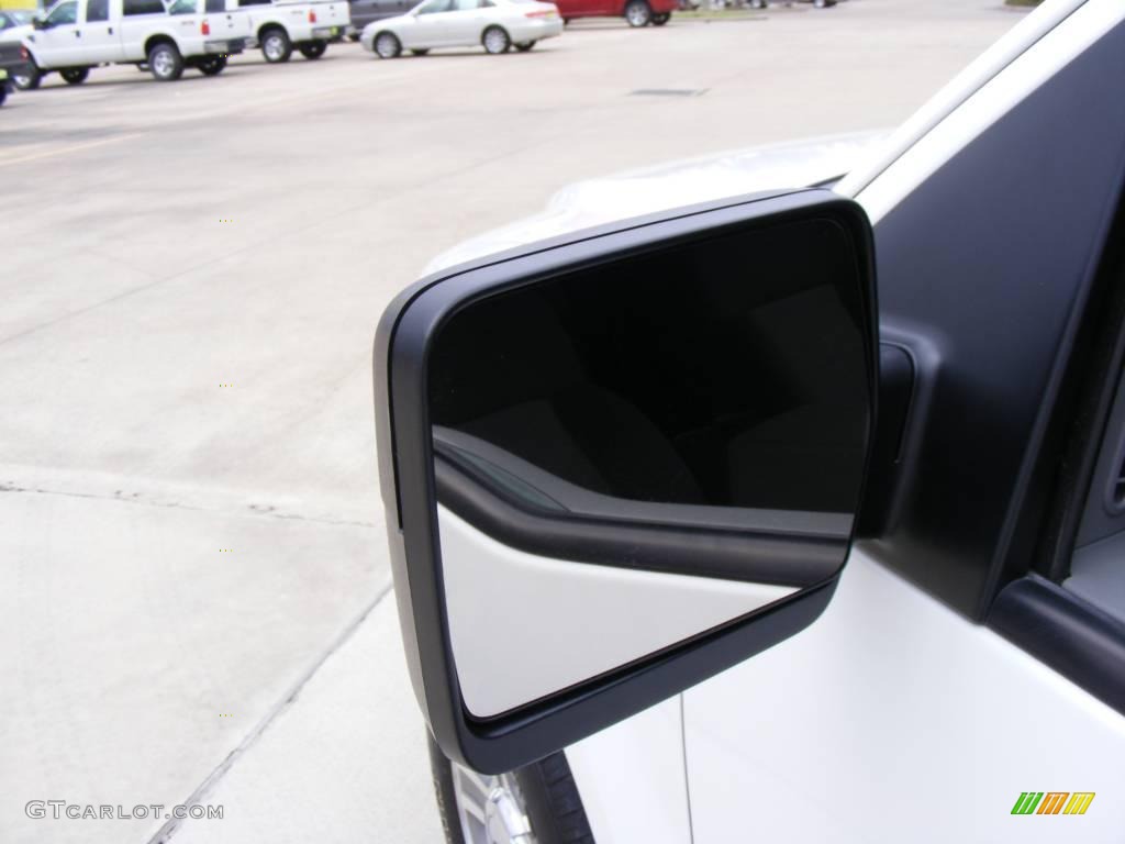 2006 F150 XLT SuperCrew - Oxford White / Medium/Dark Flint photo #17