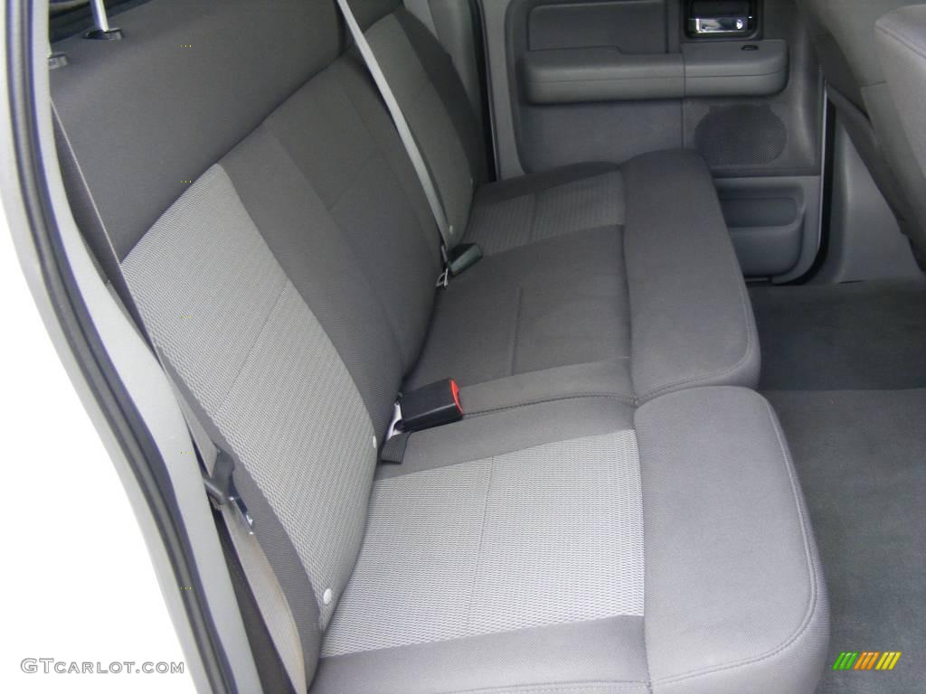 2006 F150 XLT SuperCrew - Oxford White / Medium/Dark Flint photo #26