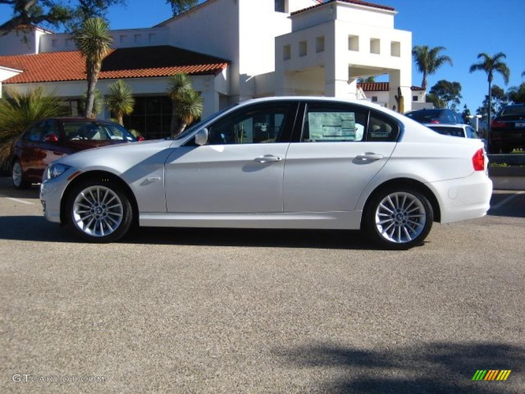 2011 3 Series 335d Sedan - Alpine White / Beige Dakota Leather photo #2