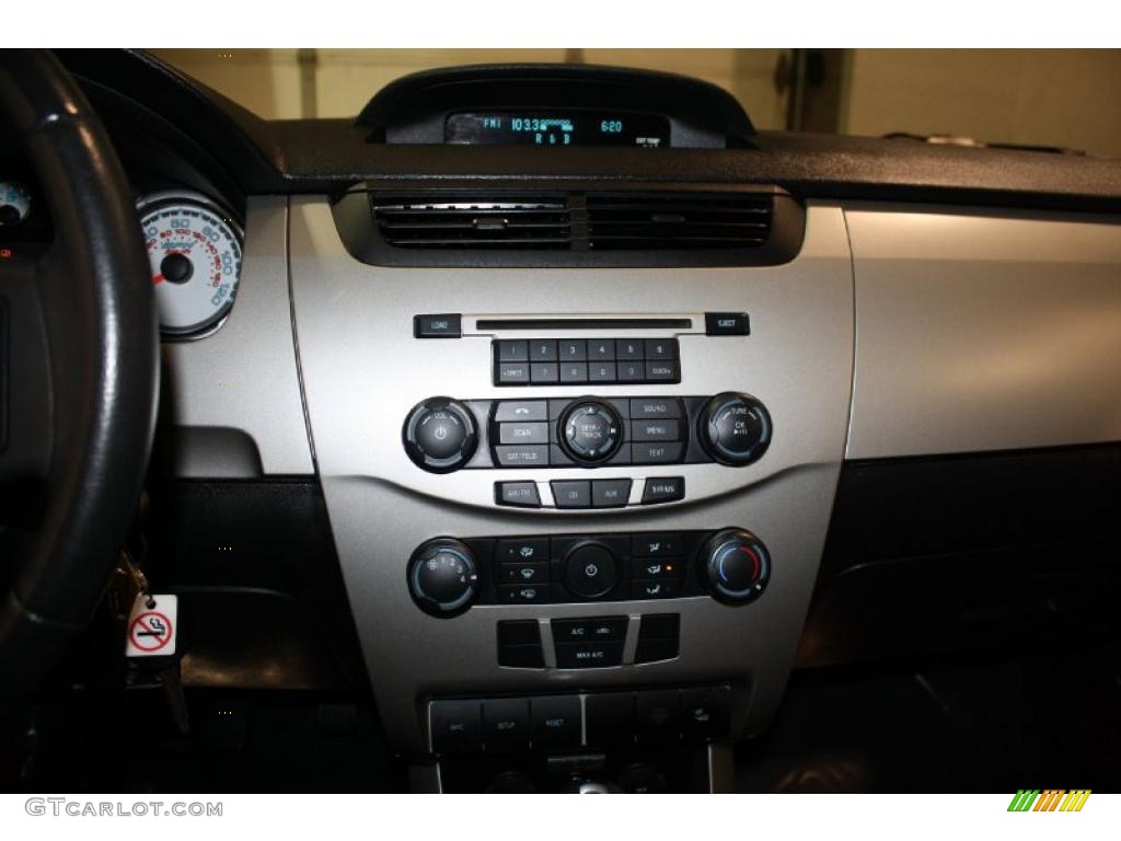 2009 Focus SES Sedan - Sangria Red Metallic / Medium Stone photo #12