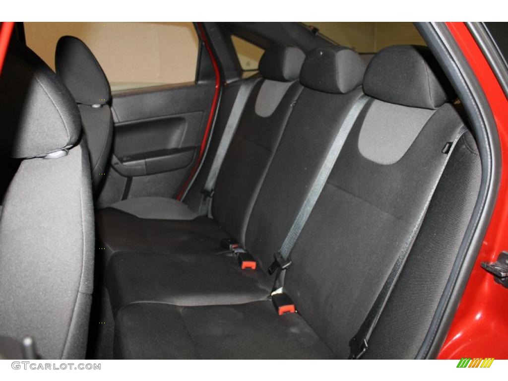 2009 Focus SES Sedan - Sangria Red Metallic / Medium Stone photo #26