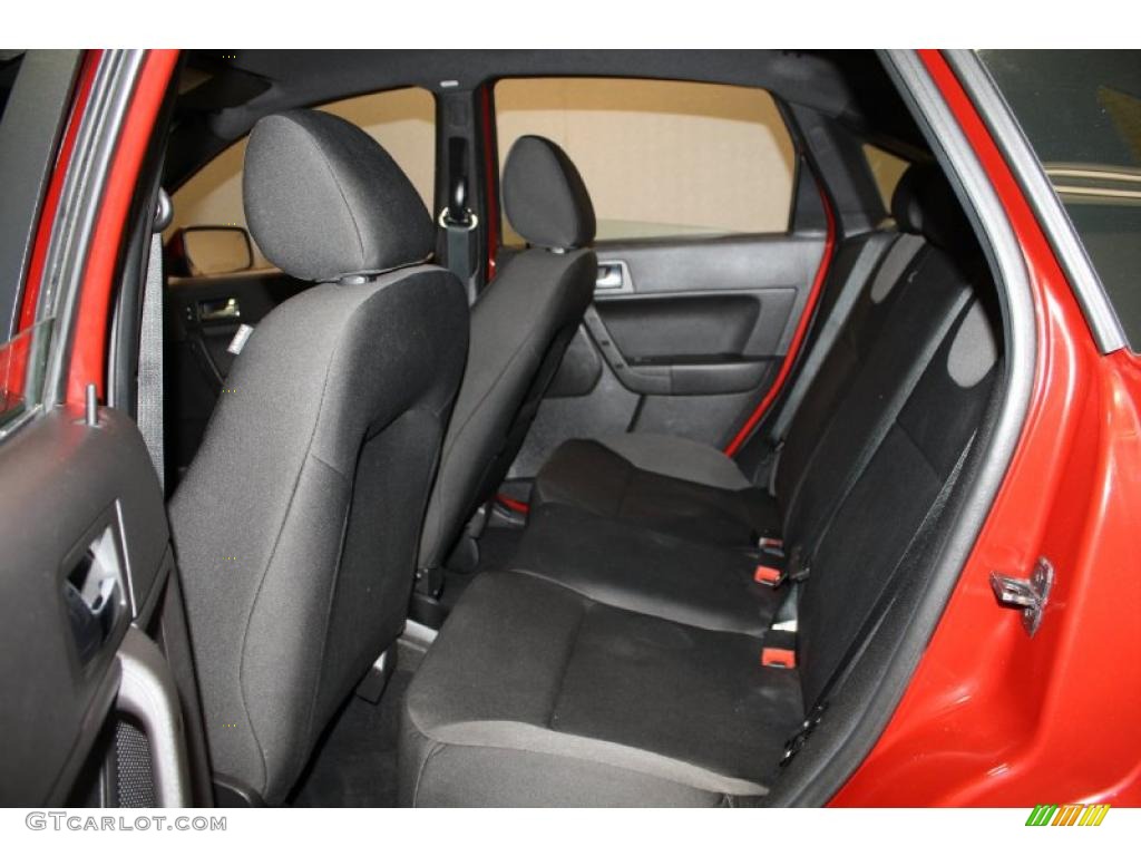 2009 Focus SES Sedan - Sangria Red Metallic / Medium Stone photo #27