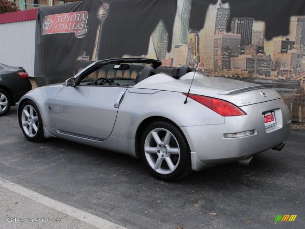 2004 350Z Touring Roadster - Chrome Silver Metallic / Charcoal photo #3