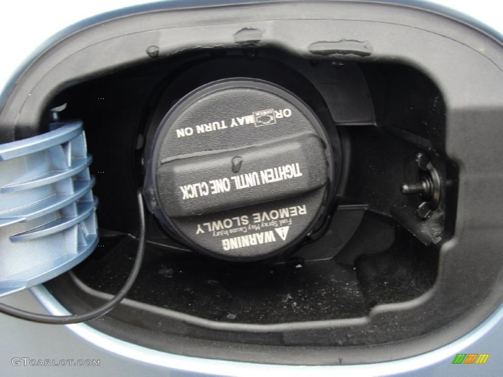 2011 Hyundai Genesis Coupe 2.0T Controls Photo #42430952