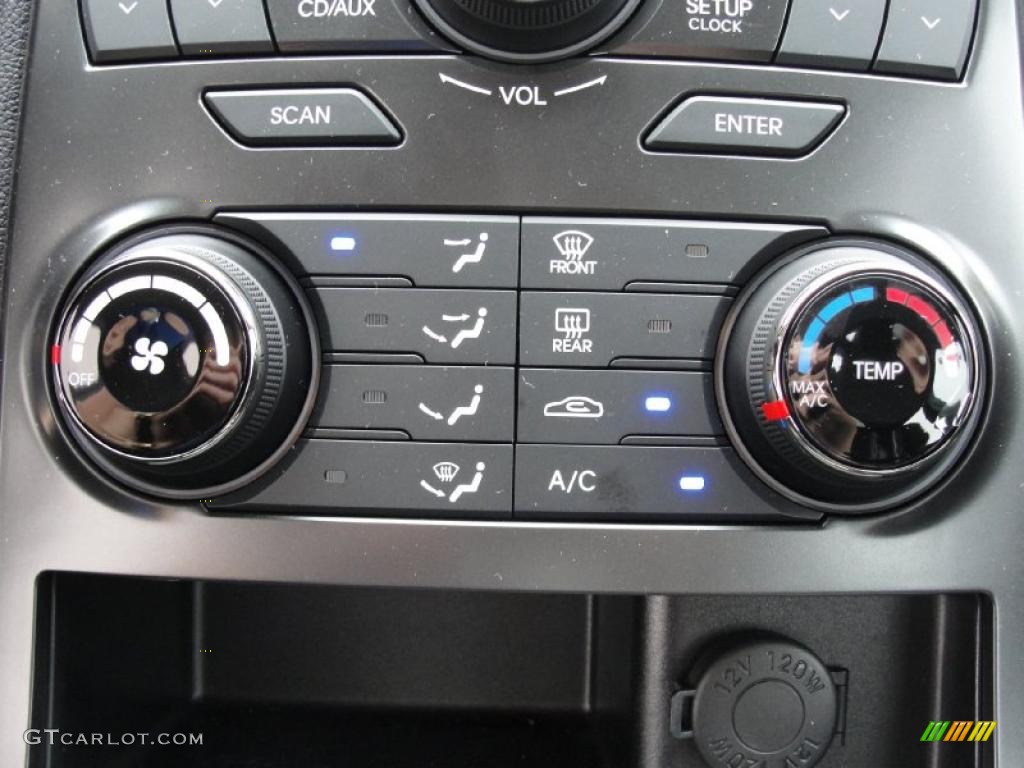 2011 Hyundai Genesis Coupe 2.0T Controls Photo #42431212