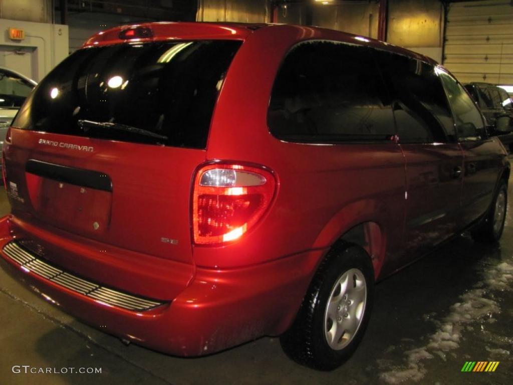 2003 Grand Caravan SE - Inferno Red Tinted Pearl / Taupe photo #11