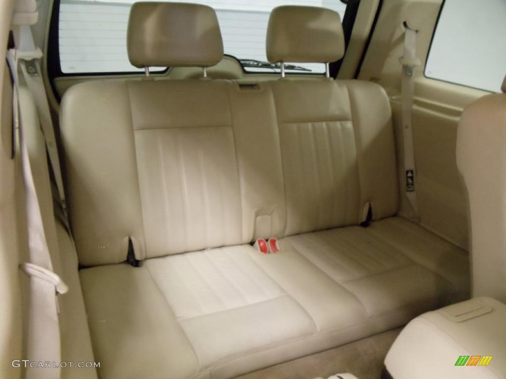 Light Parchment Interior 2003 Lincoln Aviator Luxury Photo #42435400