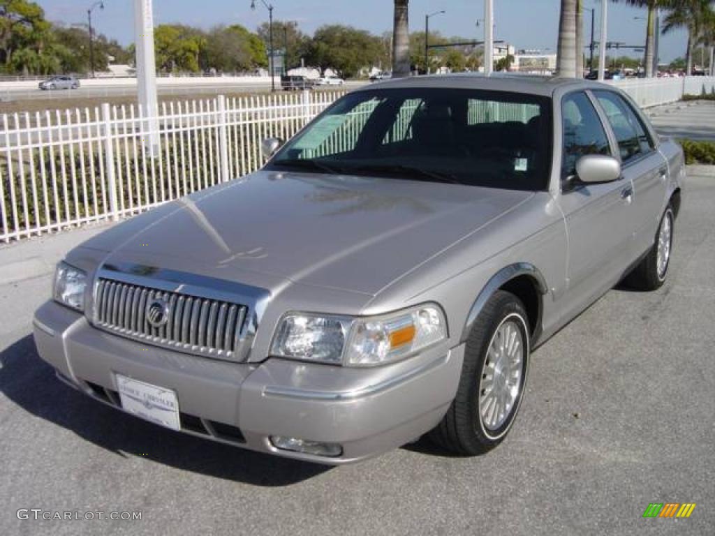 2006 Grand Marquis LS - Silver Birch Metallic / Charcoal Black photo #2