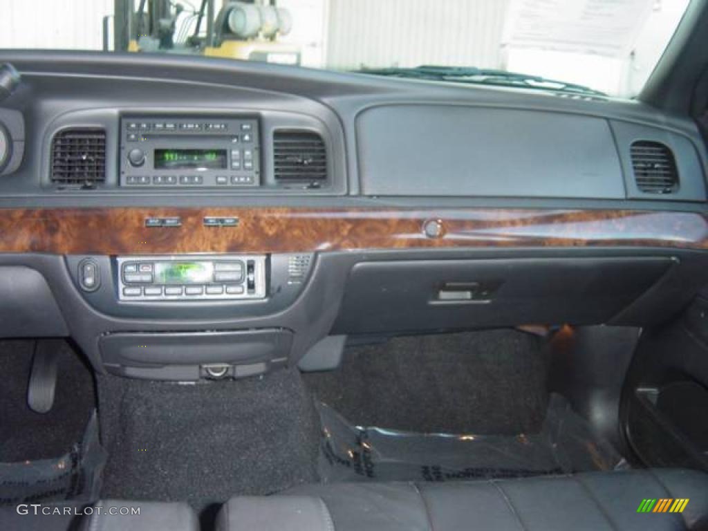 2006 Grand Marquis LS - Silver Birch Metallic / Charcoal Black photo #15
