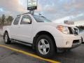 Avalanche White 2006 Nissan Frontier LE Crew Cab