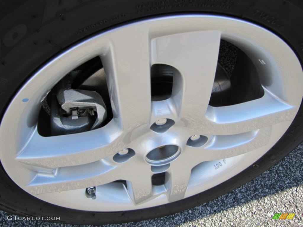 2011 Nissan Cube 1.8 SL Wheel Photo #42438542